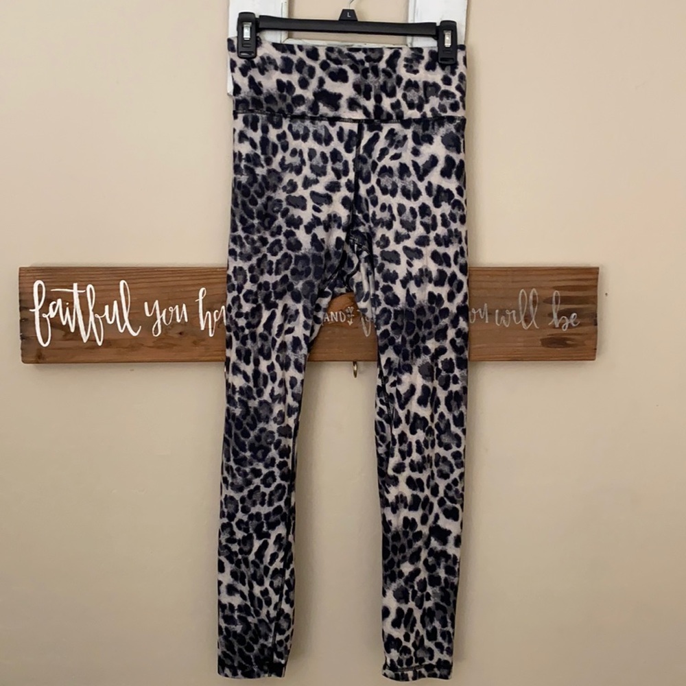 Uber soft yoga pants/ leggings